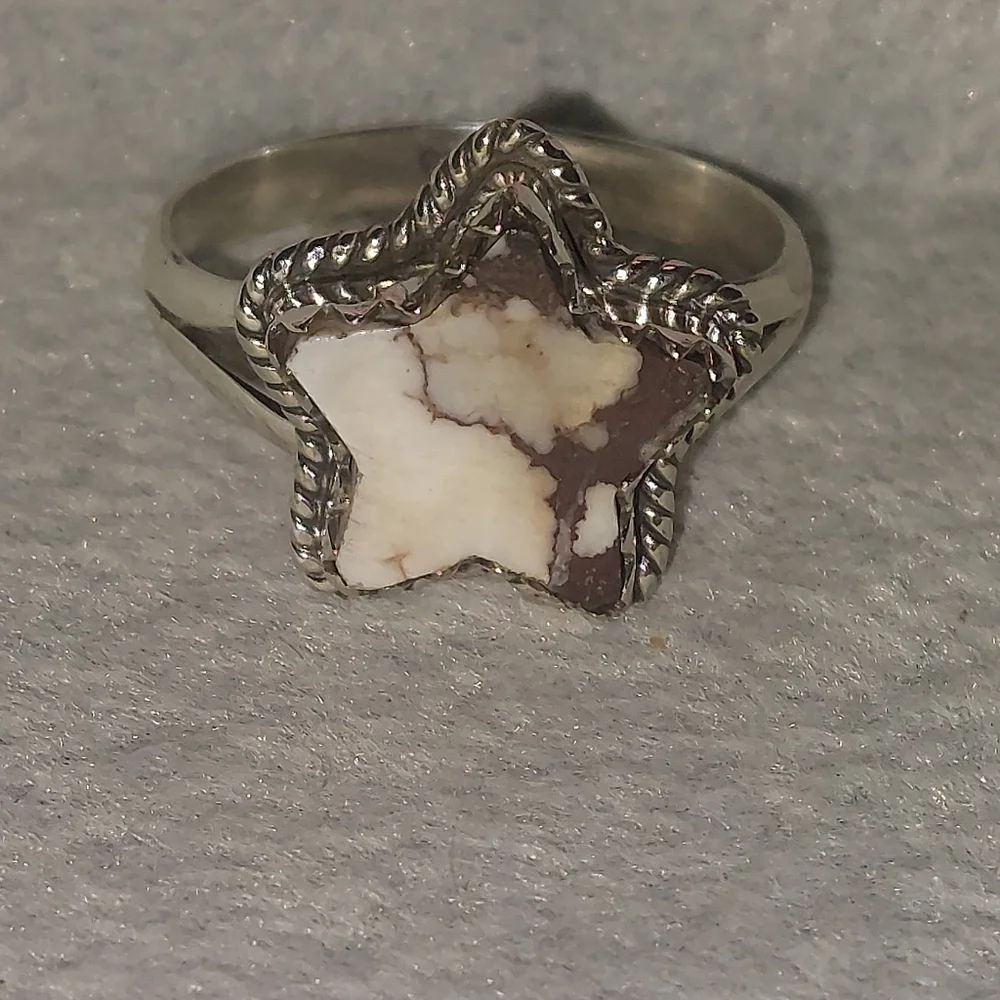 Wild Horse Jasper Star Shaped Ring - Picture 3 of 9